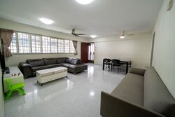 Blk 422 SUN PLAZA GARDENS (Tampines), HDB 4 Rooms #567533431